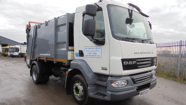 FOR SALE: 2007 YEAR 13T DAF LF55 REFUSE COLLECTION VEHICLE WITH DENNIS BODY AND TERBERG LIFT